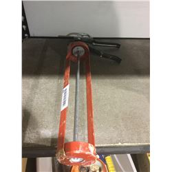 Large caulking gun