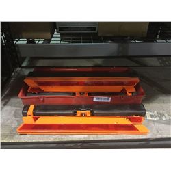 Set of emergency triangles