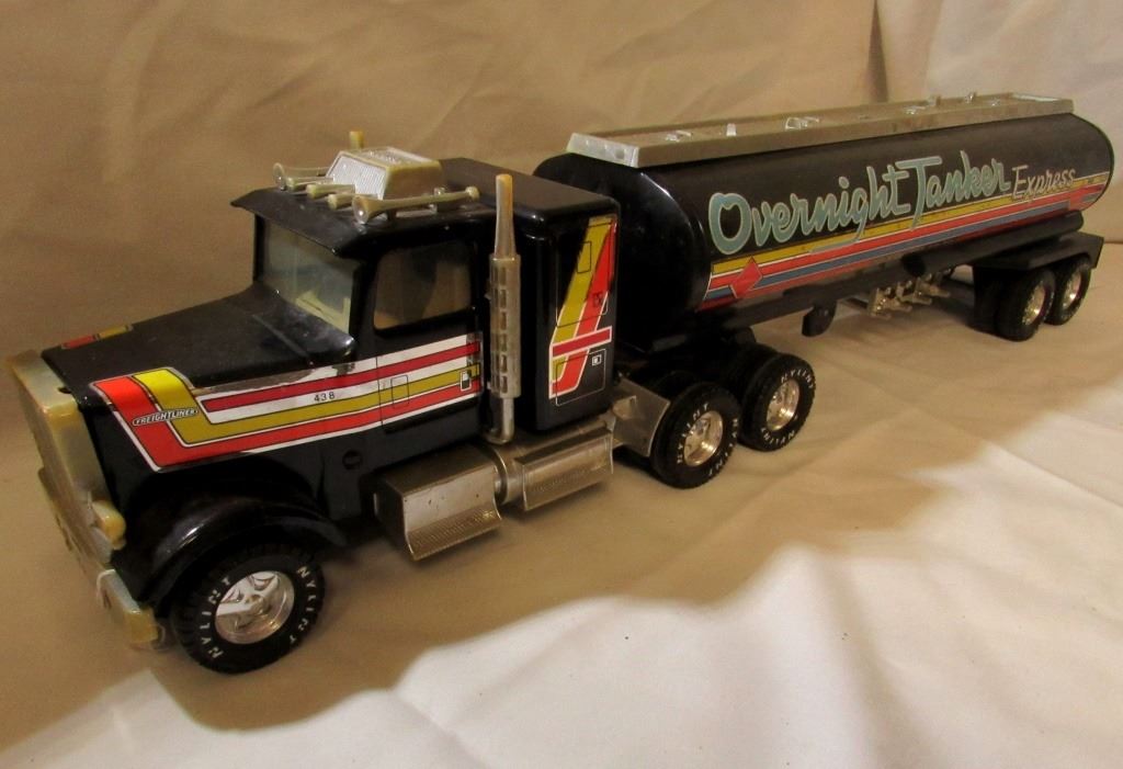 nylint overnight express truck