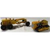 Image 2 : VINTAGE TOOTSIETOY CATERPILLAR DOZER &