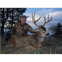5-Day Columbia Blacktail Deer Hunt in Oregon for 1 Hunter