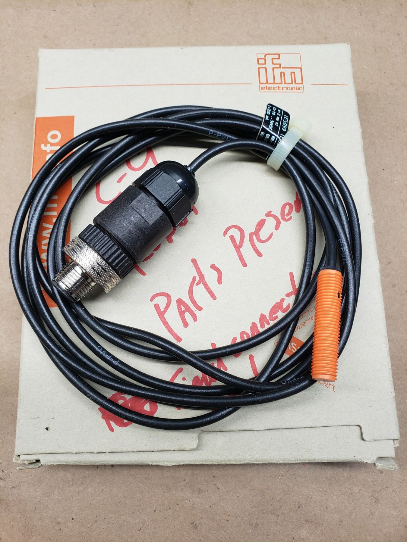 1PZ Nuovo per IFM IE5099 Sensore di Prossimità 1PZ Nuovo per IFM IE5099 Sensore di Prossimità