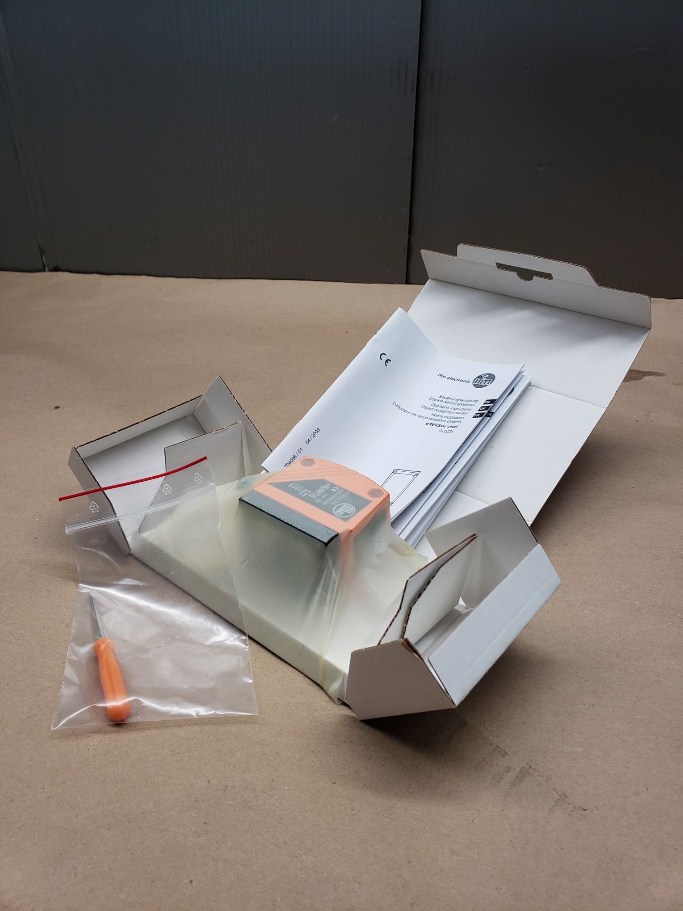 O2d220 IFM Efector 02D220 Object Detection Sensor - BTM Industrial