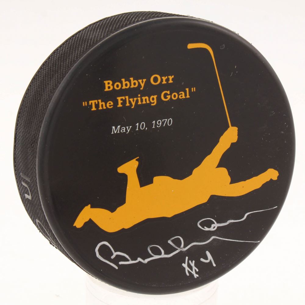 Orr COA Bobby Orr Bruins Signed The Flying Goal Commemorative Puck