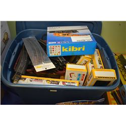 Selection of train rolling stock including Bachmann, Intermountain etc. plus a selection of track an