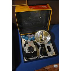 Boxed Brownie Bull's-eye camera with flash bulbs bulb holder and camera in nearly new condition