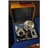 Image 1 : Boxed Brownie Bull's-eye camera with flash bulbs bulb holder and camera in nearly new condition