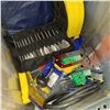 Image 3 : TOTE OF VARIOUS TOOLS