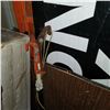 Image 3 : 2 x 4 SAW AND 2 POLE PRUNERS