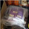 Image 2 : LOT OF HOODED DISPOSABLE COVERALLS AND FABRIC BAGS