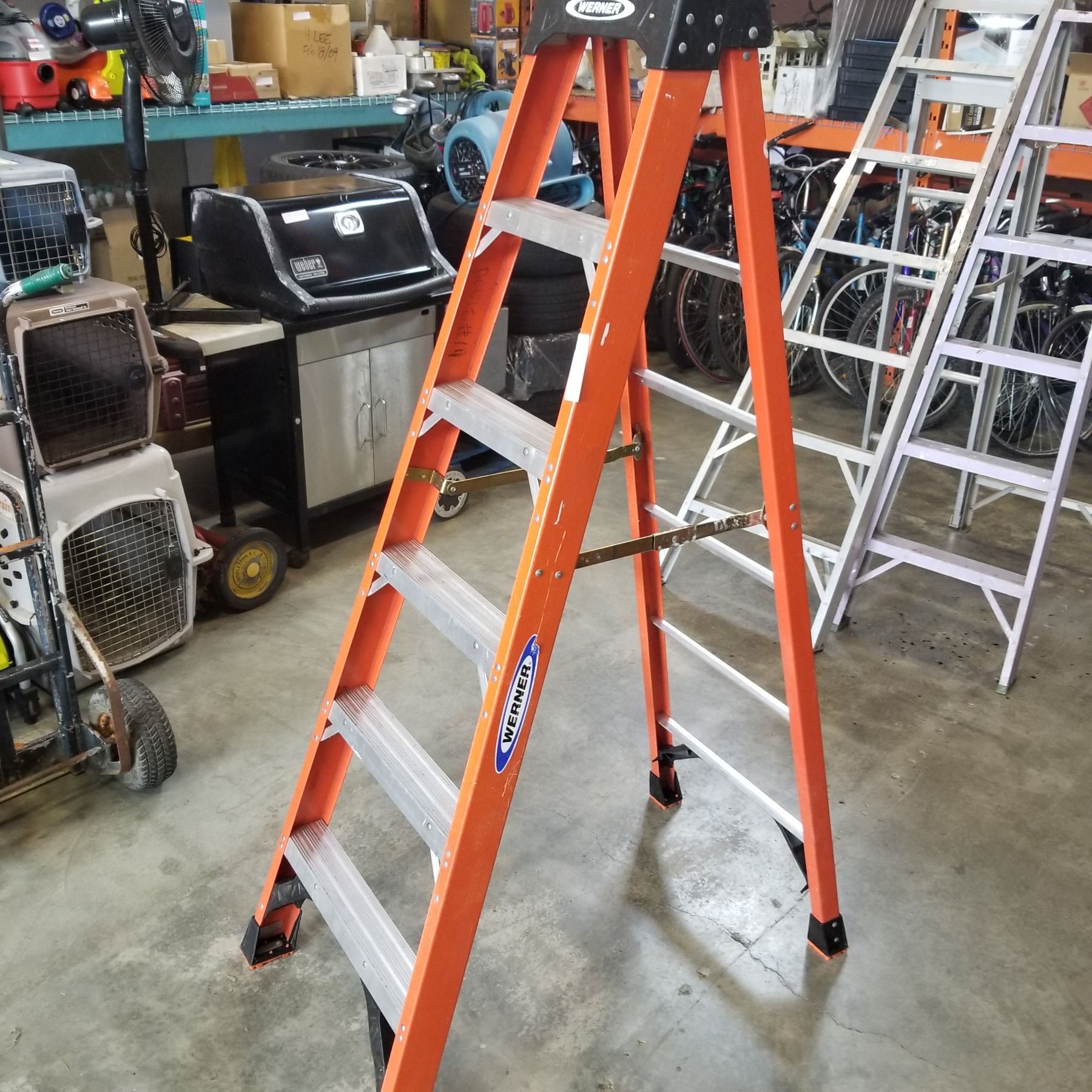 WERNER ALUMINUM A-FRAME LADDER