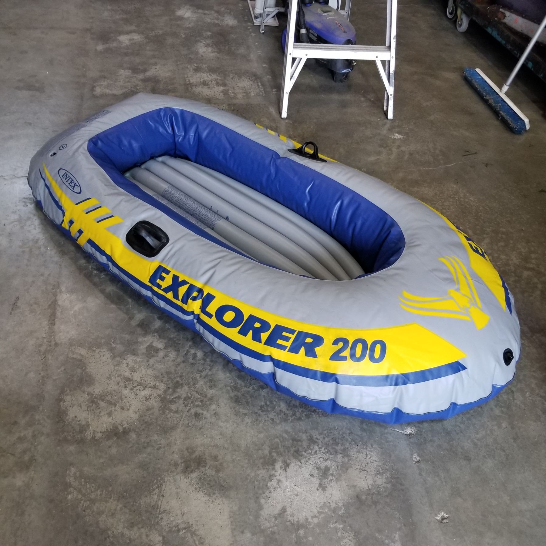 Explorer 200 Raft INTEX EXPLORER 200 INFLATEABLE RAFT, SLOW LEAK
