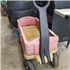Image 3 : PLASTIC RADIO FLYER WAGON