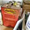 Image 4 : 4 TRAYS OF VINTAGE COLLECTIBLE CANS