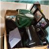 Image 2 : LOT OF 3 BOXES OF ESTATE ITEMS
