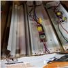 Image 2 : LOT OF 12V FLUORESCENT LIGHTS