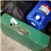 Image 4 : LARGE LOT OF CAMPING GEAR