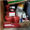 Image 1 : LARGE LOT OF AIR AND OIL FILTERS
