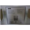 Image 2 : NEW I7S BLUETOOTH EAR BUDS, WHITE WITH CHARGING CASE - RETAIL $79
