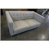 Image 2 : MODERN TUFTED CLUB STYLE LOVESEAT