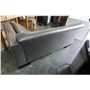 Image 4 : GREY LEATHER CHAISE