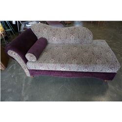 CHAISE LOUNGE W/ ACCENT PILLOW