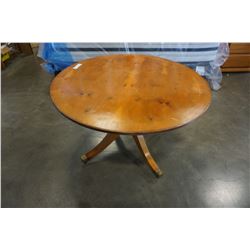 VINTAGE DUNCAN PHYFE STYLE ROUND PARLOUR TABLE