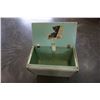 Image 2 : VINTAGE PEARL WICK HAMPER