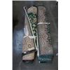 Image 1 : 2 GREEN AREA CARPETS