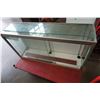 Image 2 : 5FT x 3FT x 1FT GLASS DISPLAY CASE W/ SHELVES