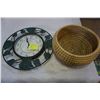 Image 1 : INGRAHAM QUARTZ CLOCK AND BASKET