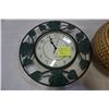 Image 3 : INGRAHAM QUARTZ CLOCK AND BASKET