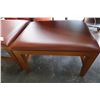 Image 2 : 2 BROWN LEATHER BENCHES