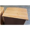 Image 8 : 2 MODERN WOOD NIGHT STANDS