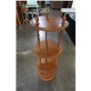 Image 3 : ROUND 4-TIER MAPLE SHELF