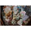 Image 2 : LOT OF 6 BUNNY FIGURES AND 2 CHAIRS FIGURES