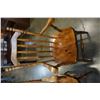 Image 2 : 2 WOODEN DINING CHAIRS