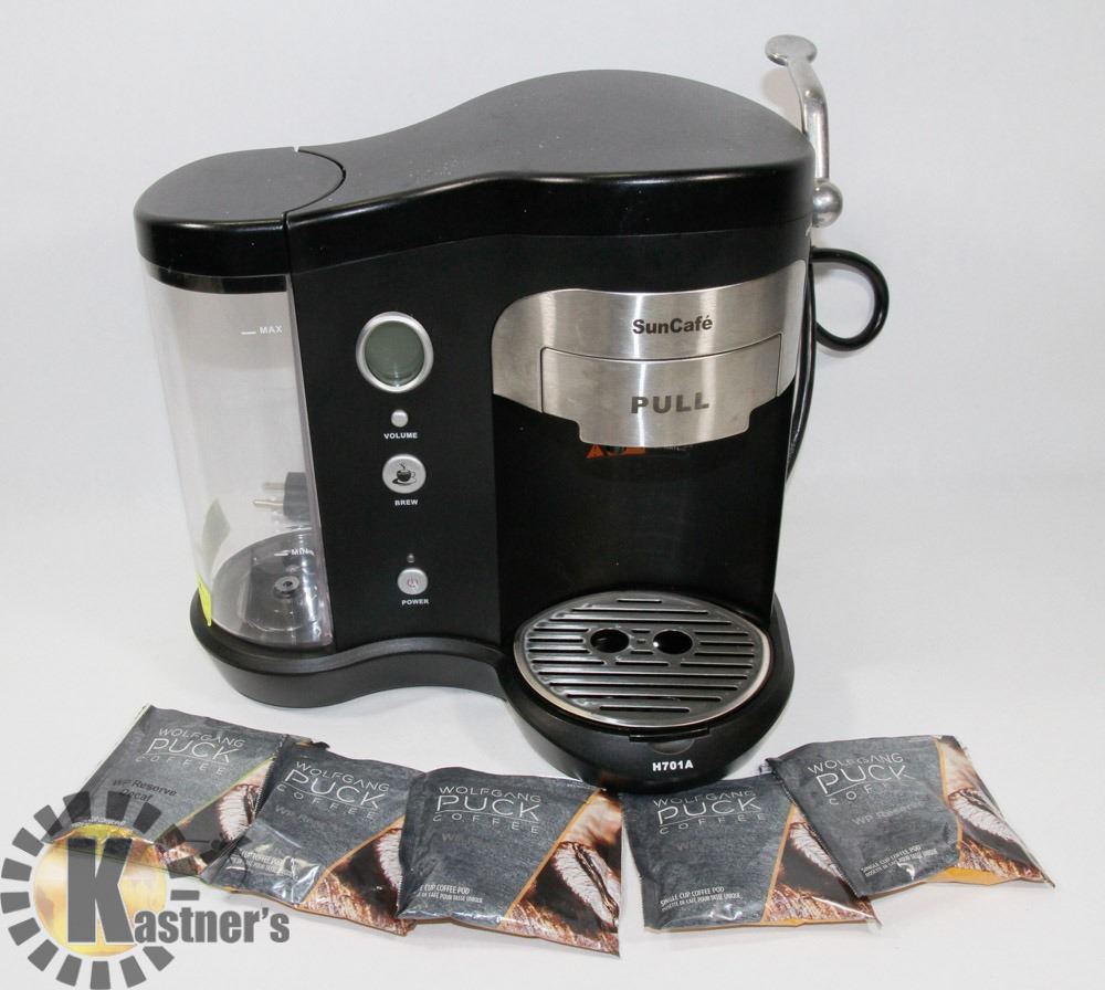 COFFEE MACHINE WITH WOLFGANG PUCK COFFEE