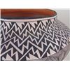 Image 10 : Huge Acoma Pottery Jar - Victoria Garcia