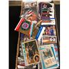 Image 2 : MIXED SPORTS CARD LOT