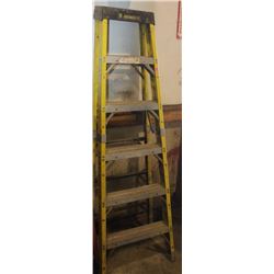 6FT FIBREGLASS STEP LADDER