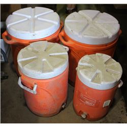 LOT OF 4 RUBBERMAID DRINK COOLERS, 1 SM, 1 MED &