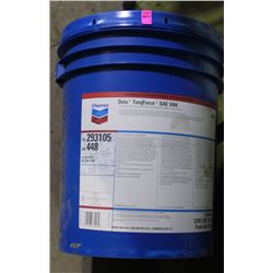 PAIL OF CHEVRON DELO TORQFORCE SAE 10W