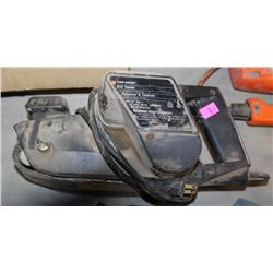 BLACK & DECKER BELT SANDER