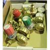 Image 1 : FLAT OF VARIOUS PRESSURE REGULATORS