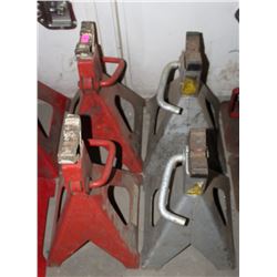 LOT OF FOUR JACK STANDS