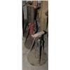 Image 1 : LOT OF 3 METAL STANDS