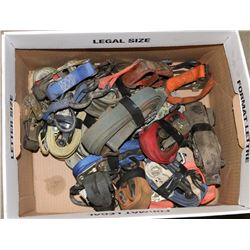 BOX OF VARIOUS RATCHET STRAPS