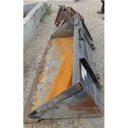 CAT SKID STEER BUCKET ATTACHEMENT