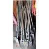 Image 1 : LARGE LOT OF SPADE SHOVELS
